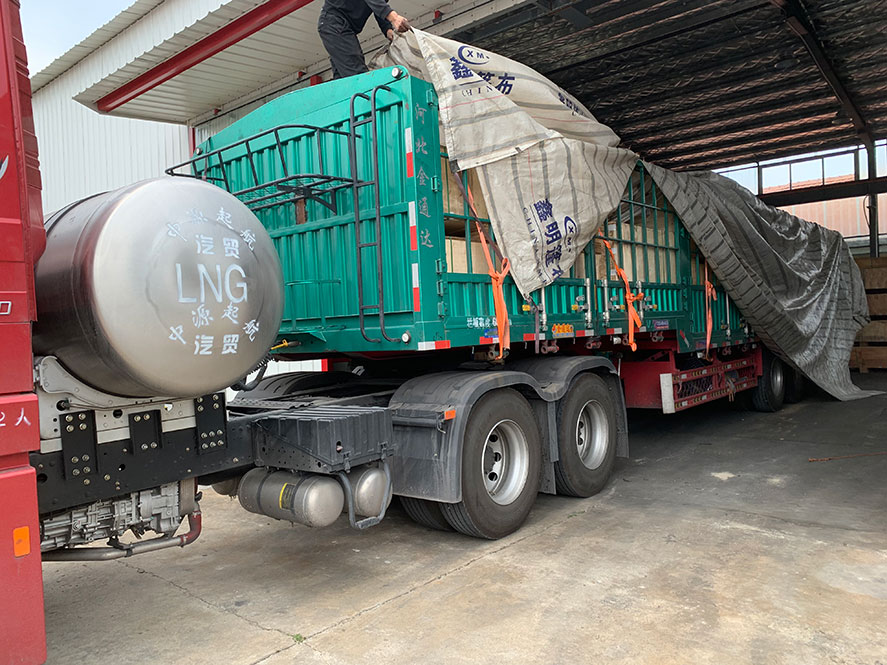 Haozhifeng Alüminyum Trafik Braketlerini Başarıyla Teslim Ediyor